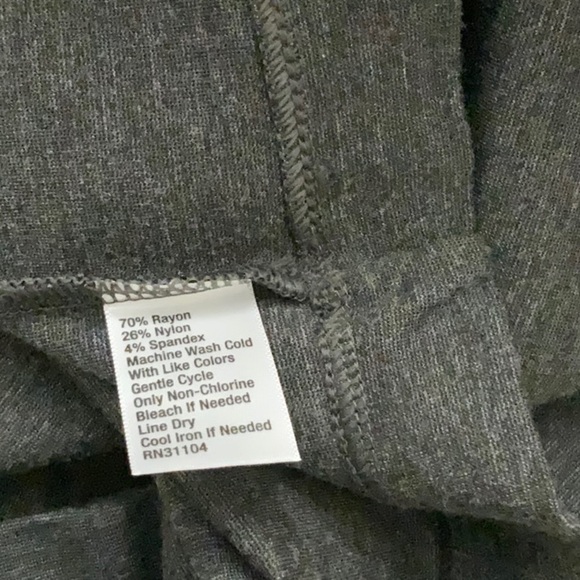 𝅺the LIMITED dark grey shift dress. Short sleeves. - Picture 5 of 5